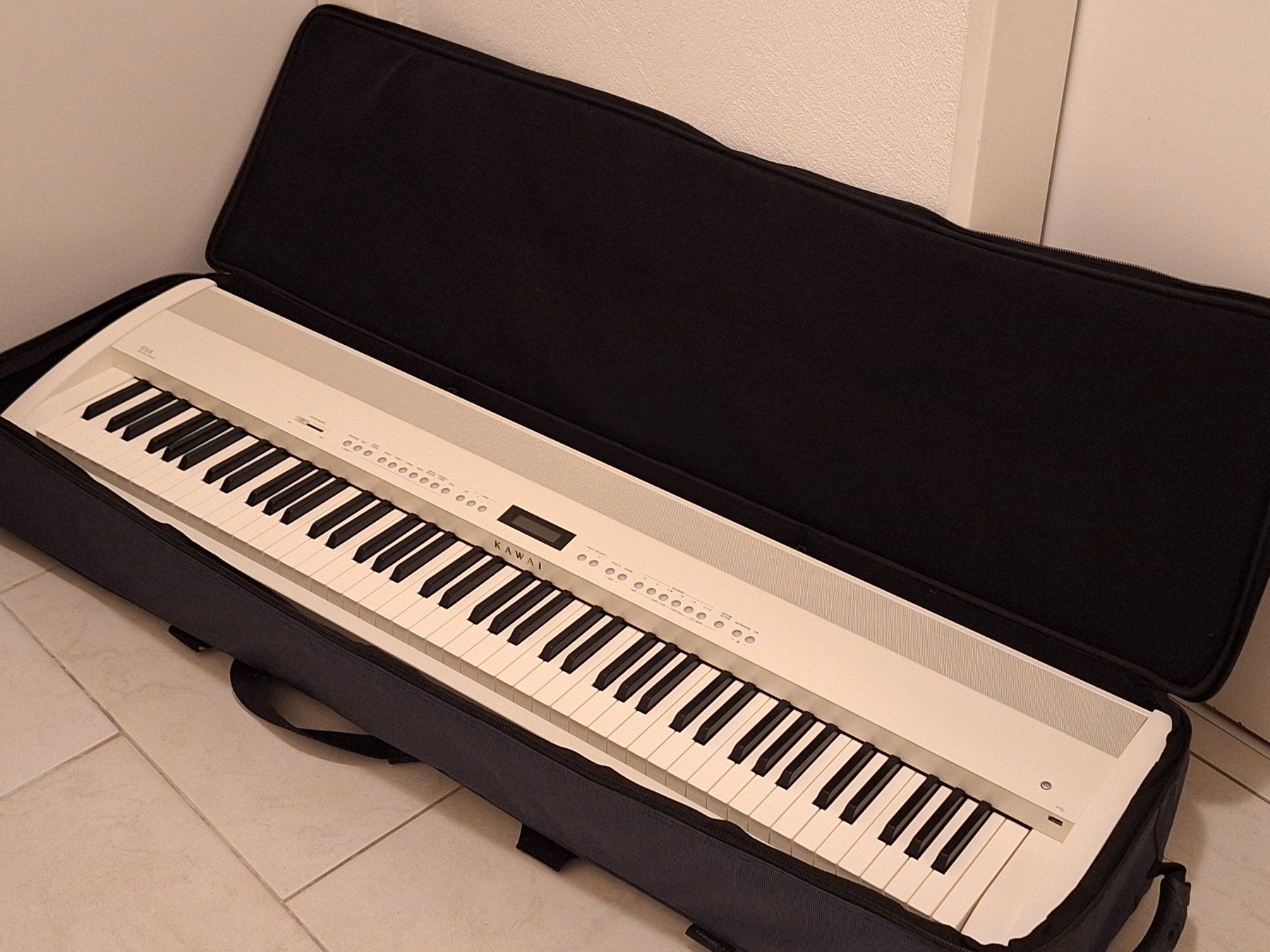 Kawai Strumenti musicali: E-Piano, Digital Piano, Keyboard, Kawai – Usato da Thalwil venduto da ene3