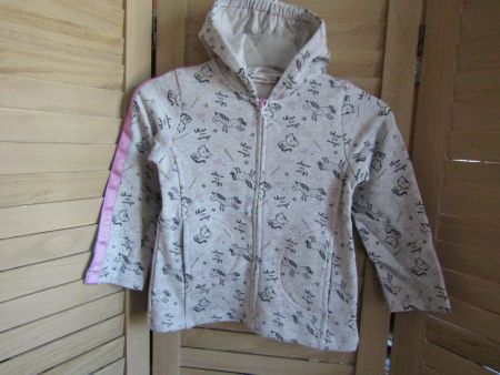 Gr. 104, Kapuzen-Sweatjacke mit Tier-/Zaubermotiven