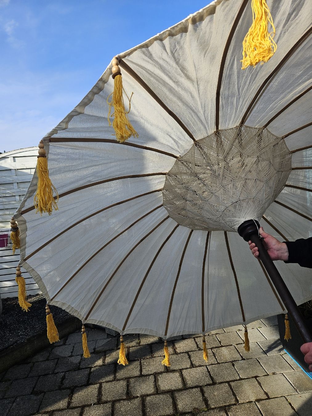 Alle Dekorationen: Deko Sonnenschirm asiatisch – Gebraucht aus Kaiseraugst von Carkos