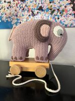 Sebra Häkel Nachziehtier Fanto Elefant – Blüten Pink