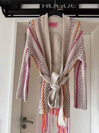 Ibiza Cardigan mit Peace-Zeichen Neu