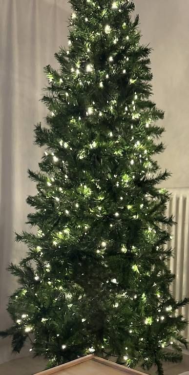 Tutte le decorazioni: Vendo albero di Natale finto – Usato da Pregassona venduto da Ari_ave 2