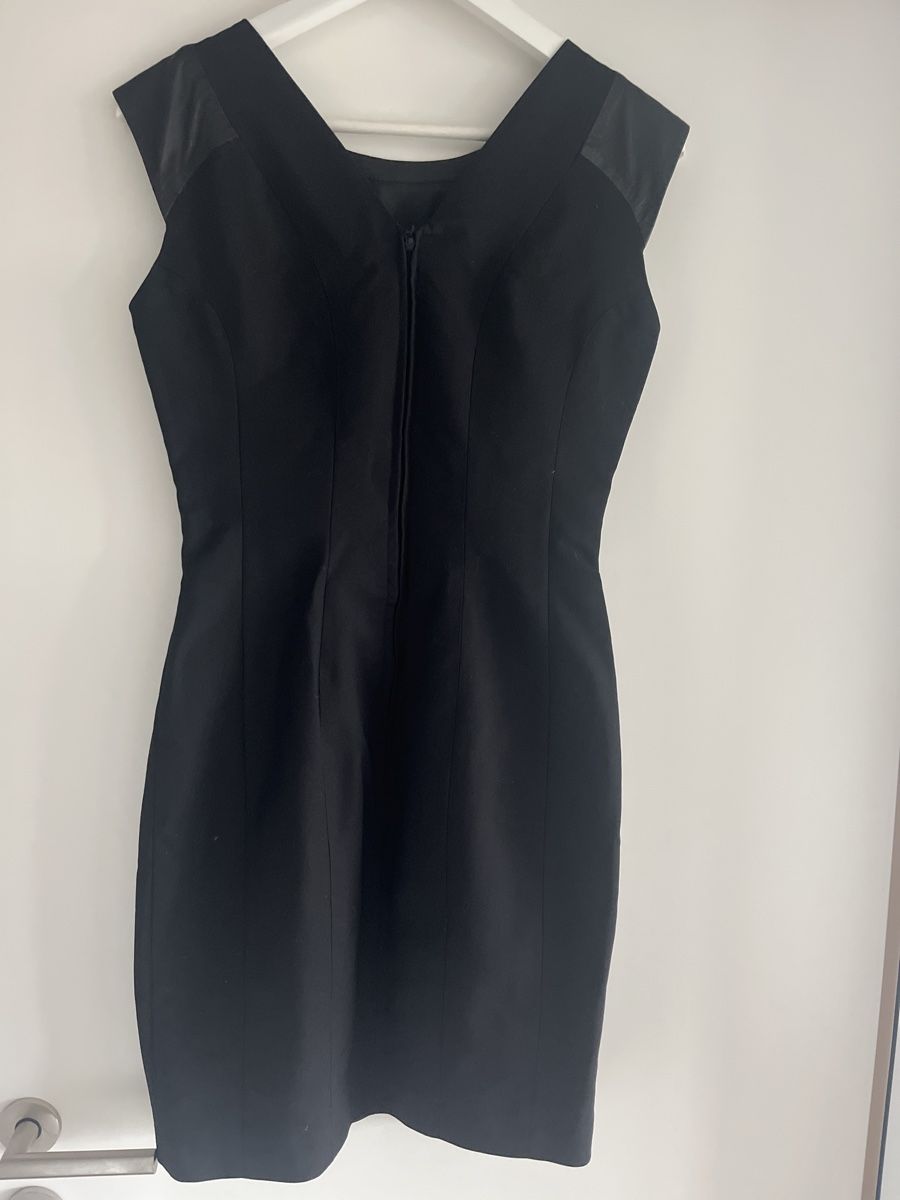 H&M Robes: Lederkleid schwarz Gr. 36 – D'occasion à Diepoldsau par Soleil0425 1