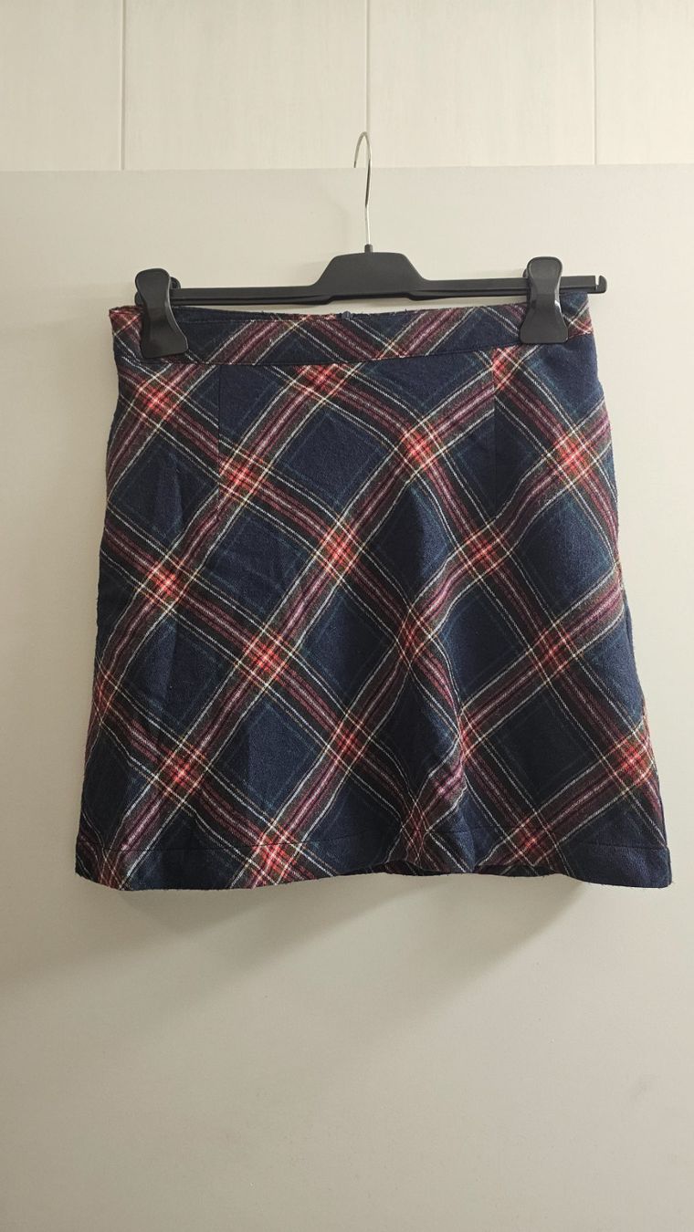 Lotti di vestiti: Damen Minirock und Pullover – Nuovo (secondo la descrizione) da auw venduto da Kaktus2006 1