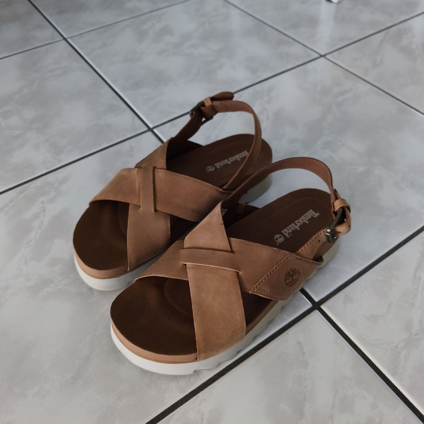 Timberland Damenschuhe: Sandales Timberland 38.5 – Neu (gemäss Beschreibung) aus Neuchâtel von yba_9xgy