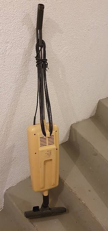 Mio Star Aspirapolveri & Accessori: Vintage Modell Staubsauger MioStar – Usato da Winterthur venduto da BON11 1