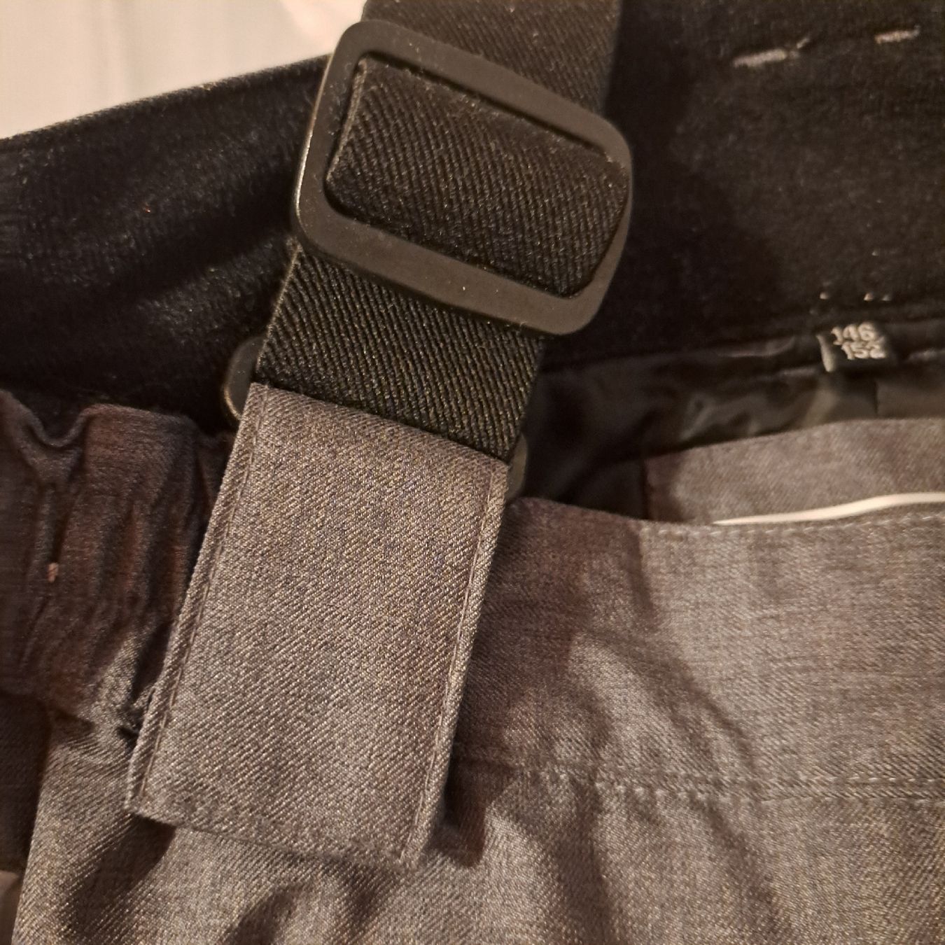 C&A Pantaloni: Skihose Kinder – Usato da Schaffhausen venduto da xJuliax 3