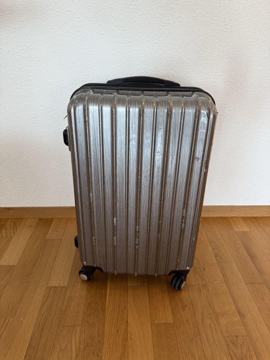 Reisekoffer: Reisekoffer Grösse S Grau ausdehnbar – Gebraucht aus Zug von MC2CC