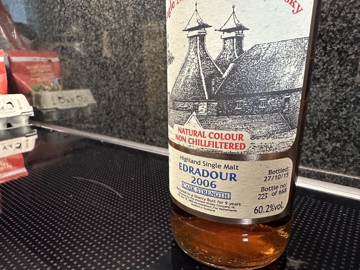 Bevande alcoliche: Edradour 2006 The Ultimate, Cask Strength, Highland Malt – Nuovo (secondo la descrizione) da Stansstad venduto da Dalmatinerhjf 3