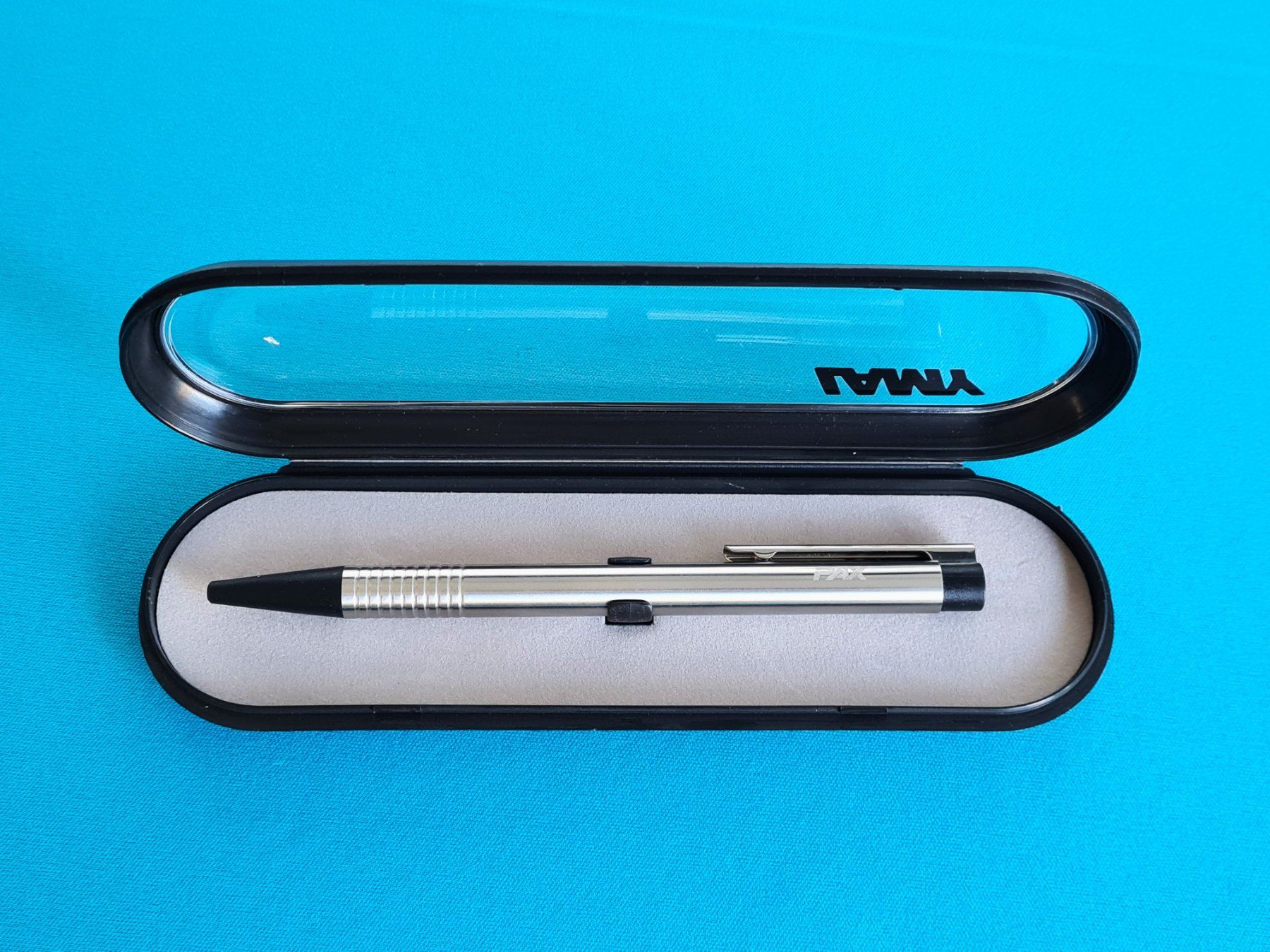 Lamy Penna & Evidenziatori: Kugelschreiber LAMI mit PAX Loge. – Nuovo e nell'imballaggio originale da Saland venduto da V-Tour 1