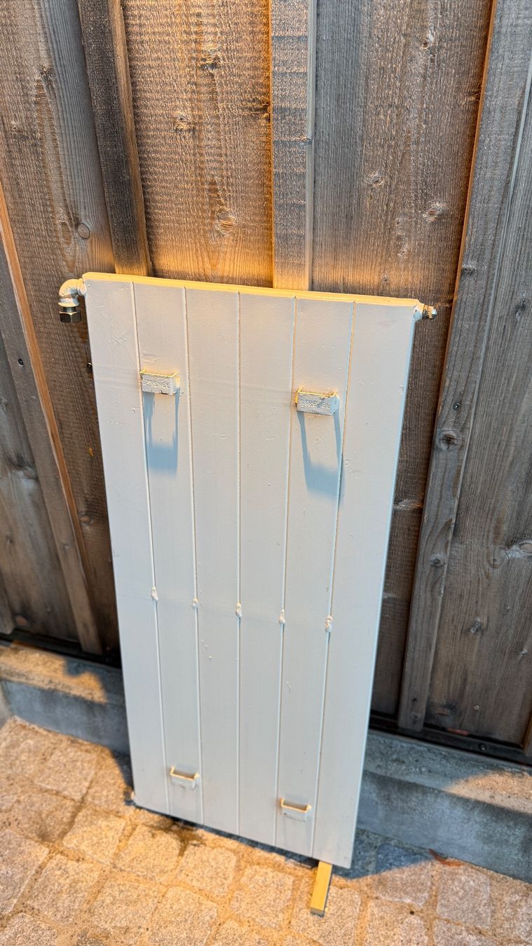 Radiatori: Heizkörper Radiator 42x100 cm – Usato da Herisau venduto da behal 3