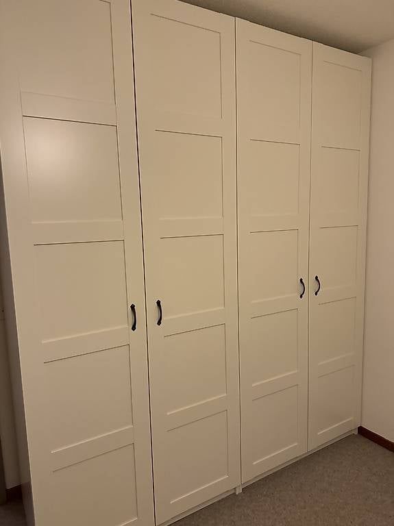 Armadi: Ikea Schrank  – Usato da Baar venduto da Fam_Baur