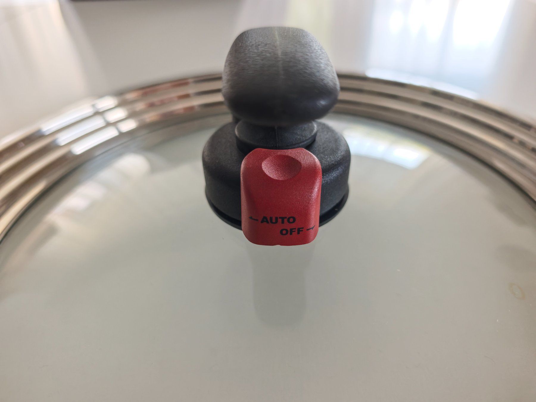 Migros Appareils de cuisine: Pfannendeckel - Stufendeckel mit Dampfventil, 24-30cm – D'occasion à Stetten AG par hub_l9nb 2