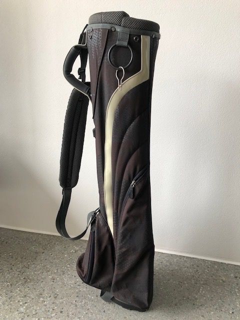 Mazze & Set: Golfbag Puma - neuwertig – Nuovo (secondo la descrizione) da Utzigen venduto da Crisbo 3