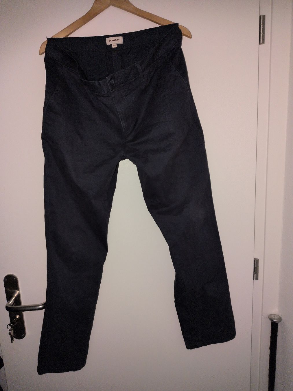 Manor Pantaloni: Hose 32/32Dunkelblau, Manor – Nuovo (secondo la descrizione) da Nussbaumen AG venduto da off_6rdl