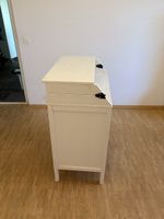 Wickeltisch weiss mit zwei Schubladen gebraucht