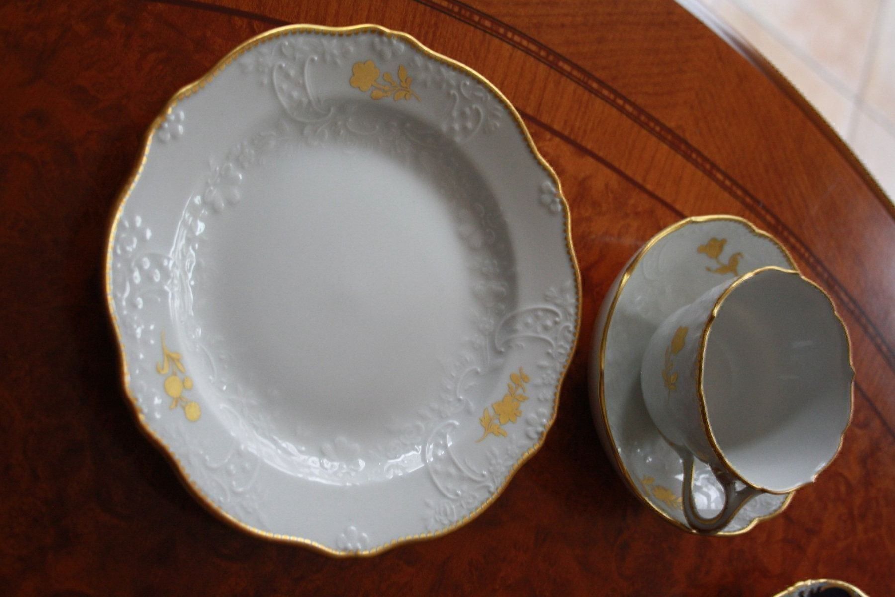 Set di piatti: Meissen Neumarseille Reliefform Prunk – Nuovo (secondo la descrizione) da Urtenen-Schönbühl venduto da Cbuyer 8