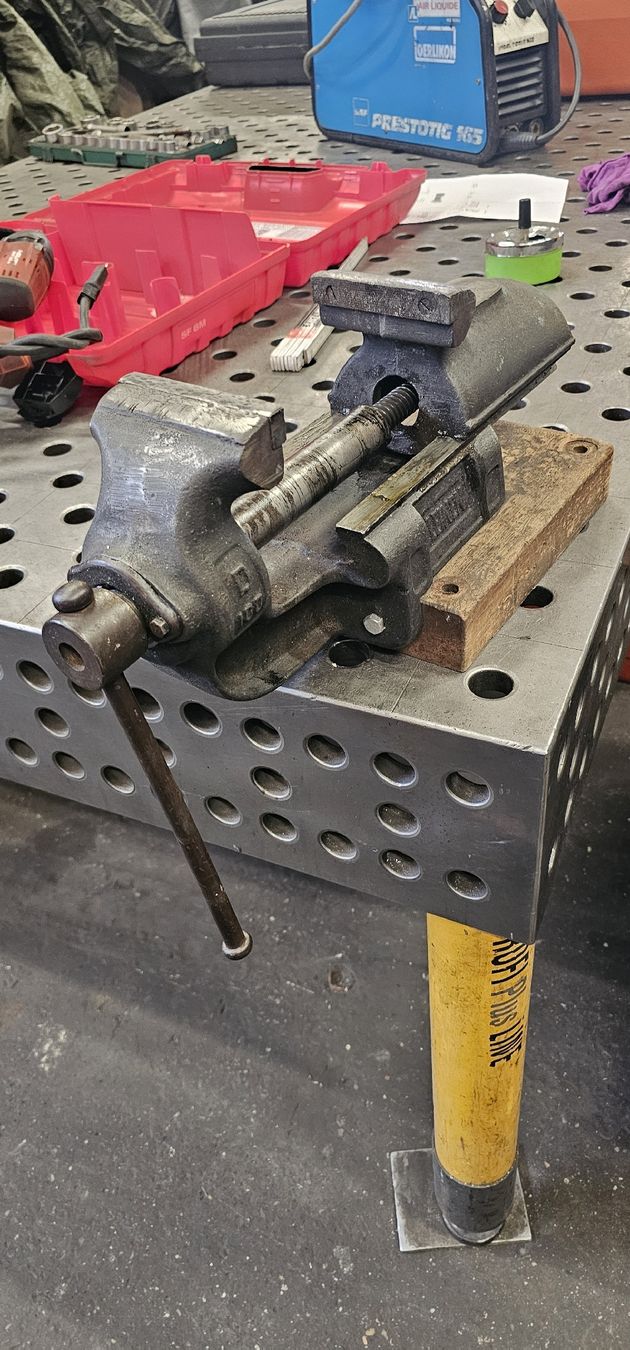 Gressel Tous les outils: Schraubstock Leinen ab 1.00Fr – D'occasion à Emmenbrücke par inf_l8yf 3