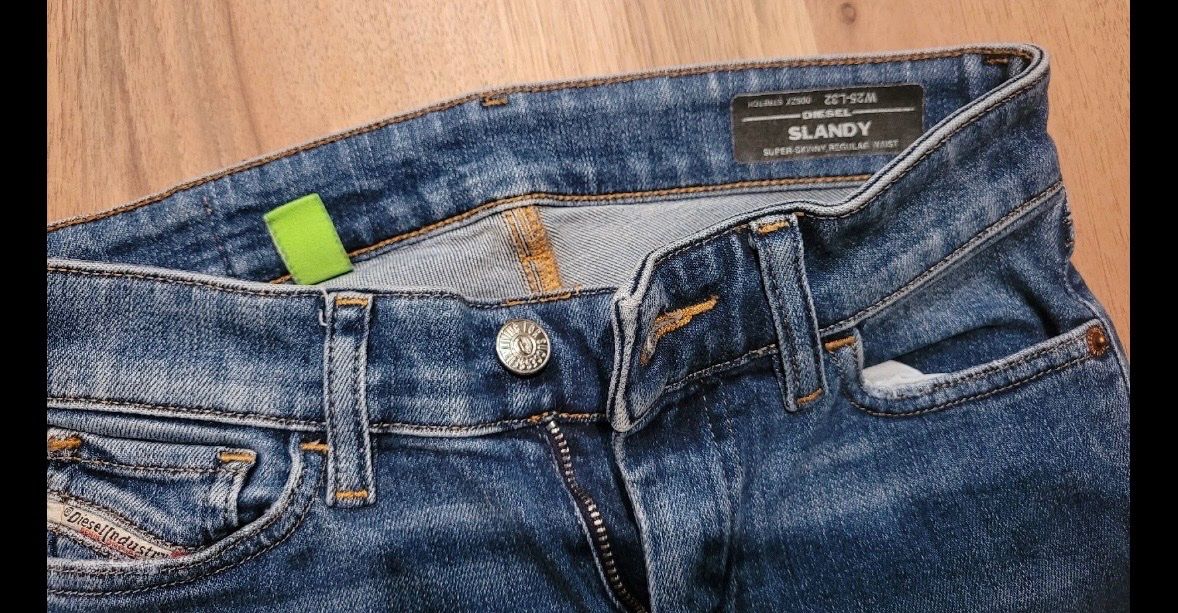 Diesel Jeans: Diesel Jeans 25/32 – Usato da Zürich venduto da dil_mdn7