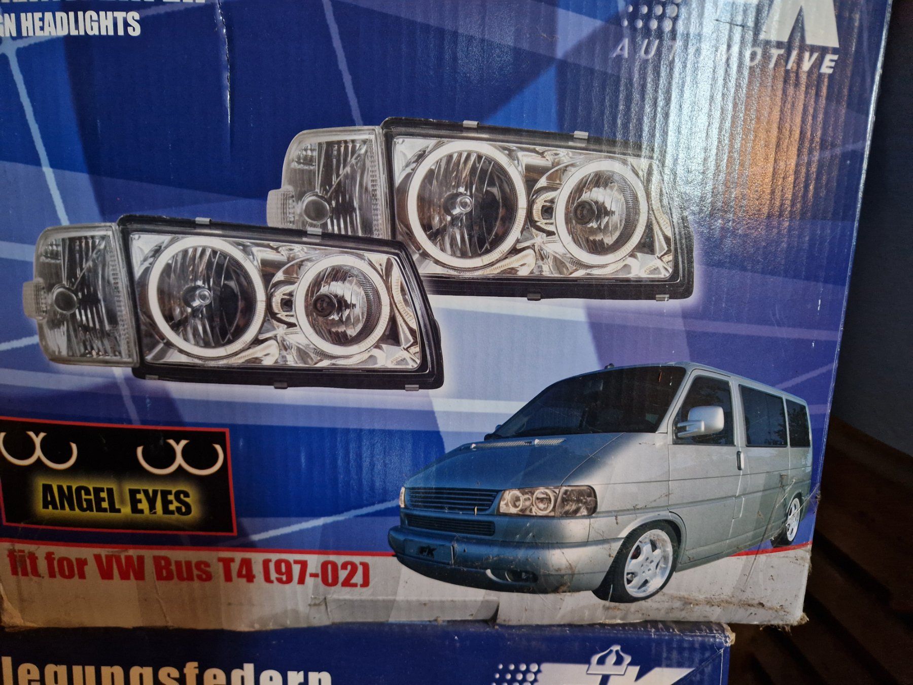 VW Fari: Scheinwerfer VW T4 schwarz !! – Nuovo e nell'imballaggio originale da Dintikon venduto da seimen08