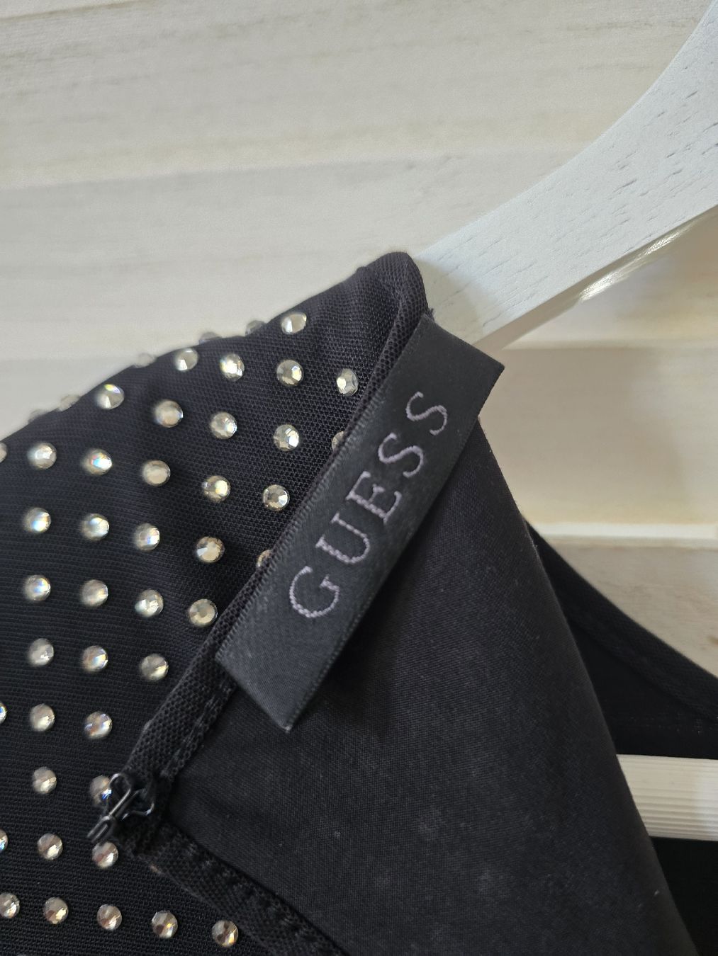 Guess Vestiti: Guess Kleid mit Strass, Grösse XS langarm, elegant – Nuovo (secondo la descrizione) da Untereggen venduto da jos_tq5h 2