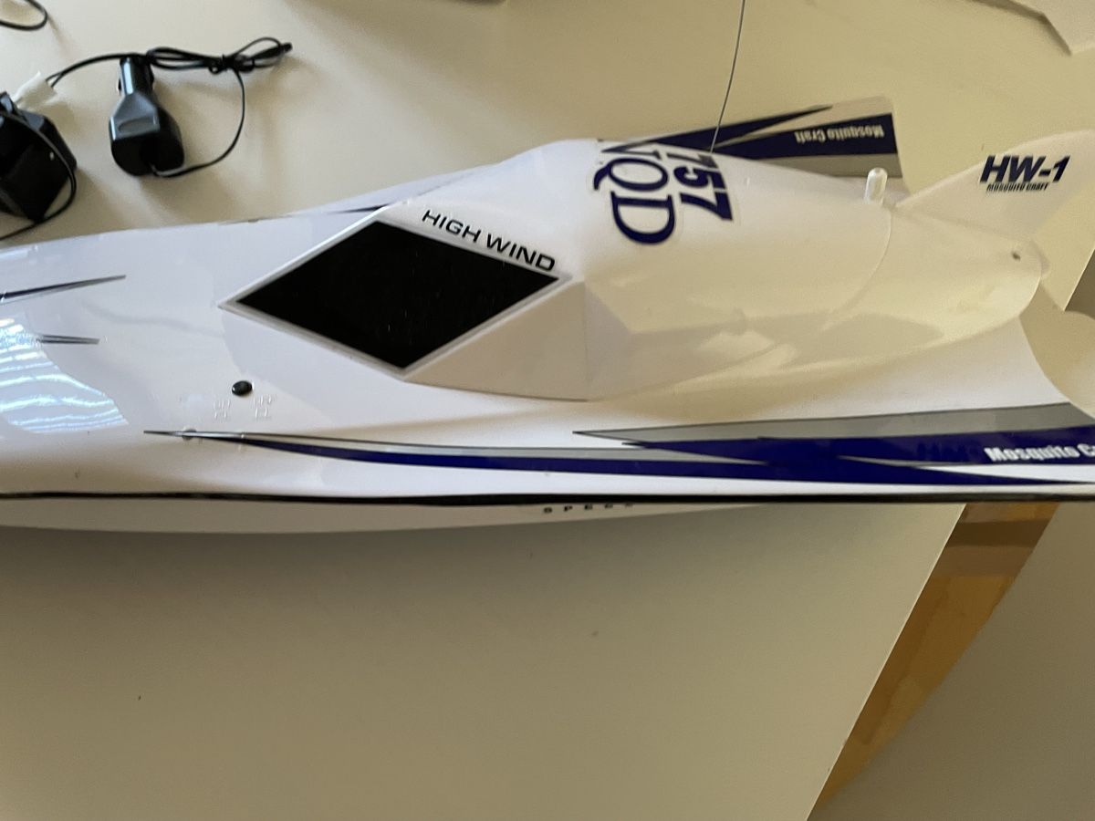 Modellismo RC: RC Boot High Wind NQD Mosquito Craft mit Ladegerät – Usato da forch venduto da Draechli789 3