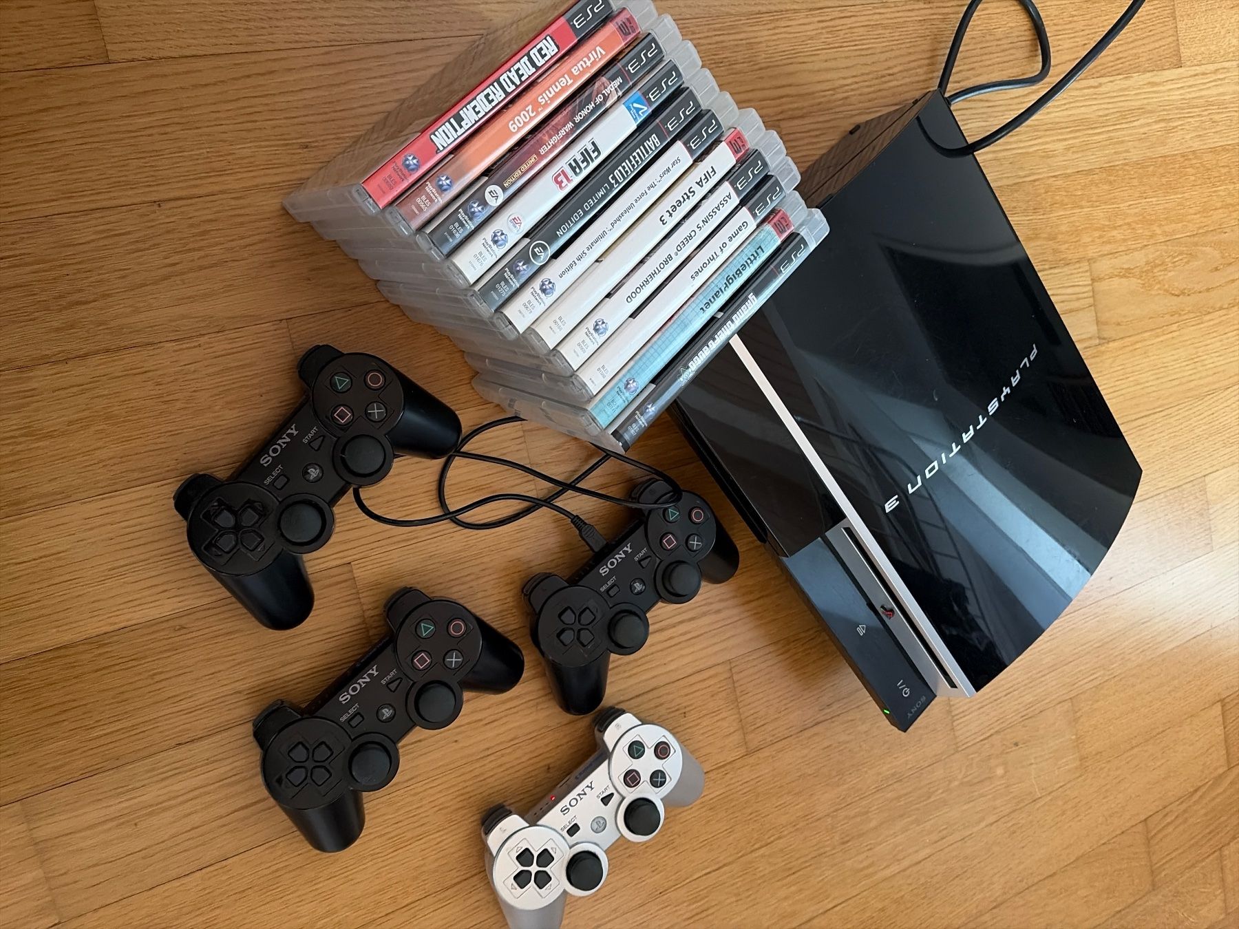 Sony Console: PlayStation 3 Konsole + 10 + 3Controller - Perfek... – Usato da Richterswil venduto da sho_7bg5