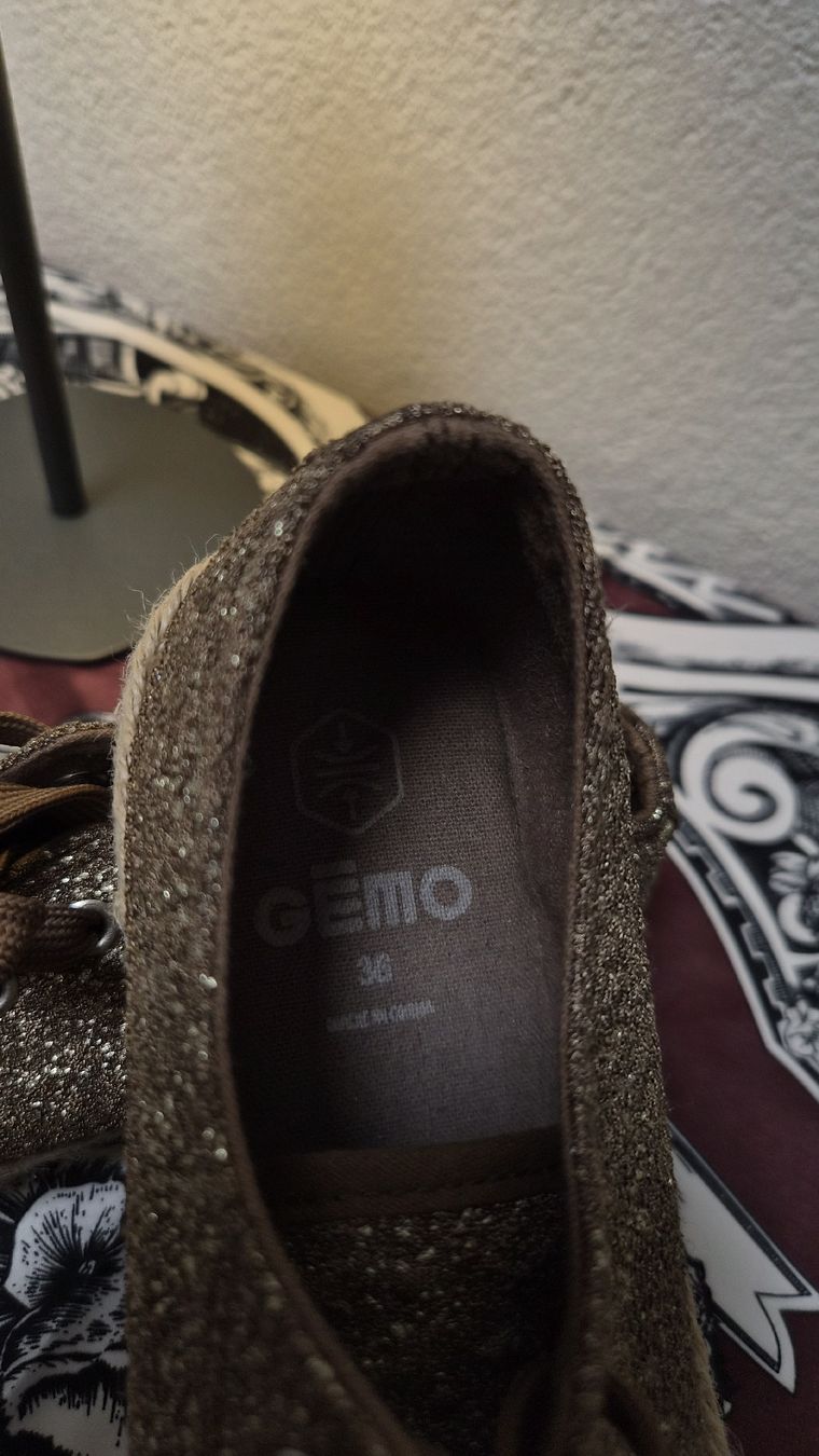 Scarpe da donna: Chaussures compensées à paillettes, Taille 36 – Usato da Avry-sur-Matran venduto da cec_nhz8 3