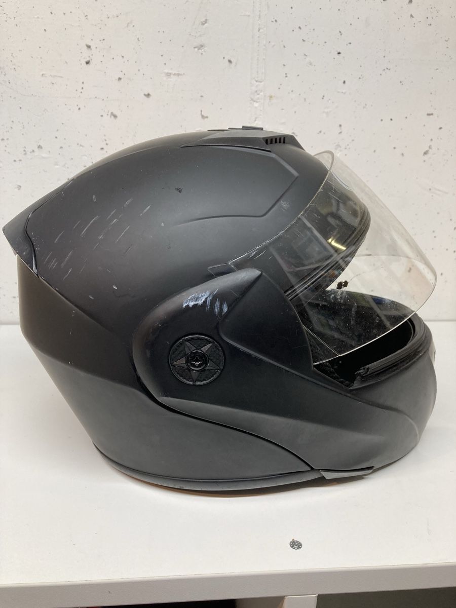 Caschi & visiere: Helm von Dayu, Grösse M, schwarz – Difettoso da Hettlingen venduto da AumSp 1