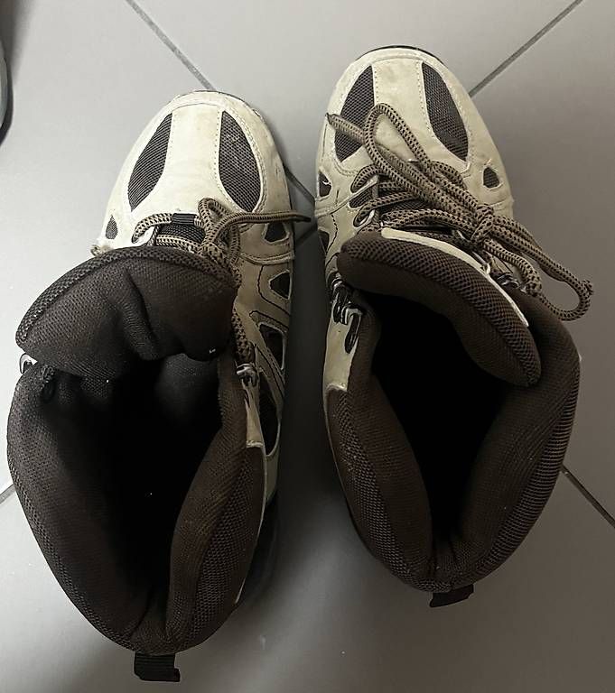 Chaussures hommes: Chaussures d'hiver – D'occasion à Pully par yaa_rm7x 1