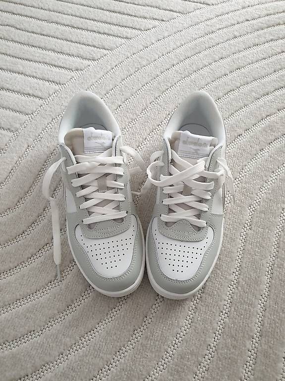 Diadora Scarpe da uomo: NEU Diadora Sneaker Gr. 39 – Nuovo (secondo la descrizione) da Zürich venduto da b_ege