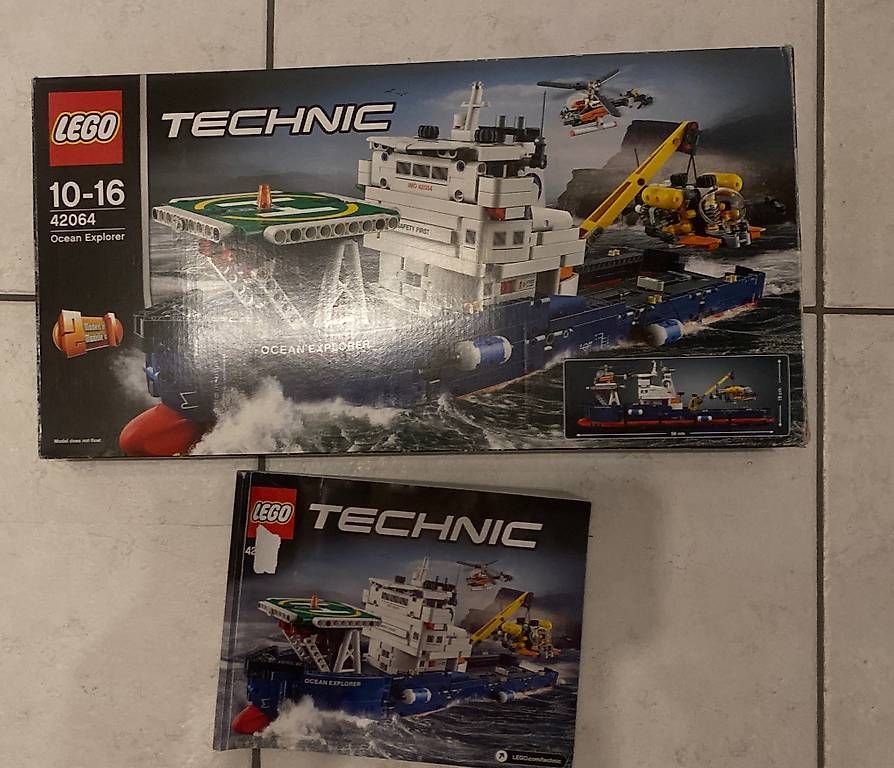 Lego Giocattoli: Lego Technic Forschungsschiff – Usato da Buckten venduto da Swissi06 1