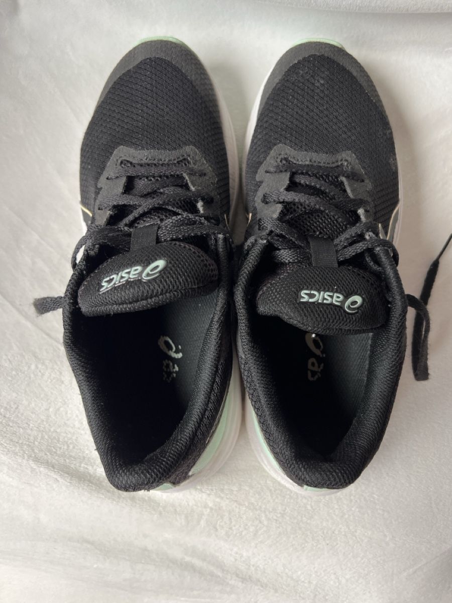 Asics Scarpe da uomo: Asics GT-1000 12 – Usato da Mörel venduto da Emozia 1