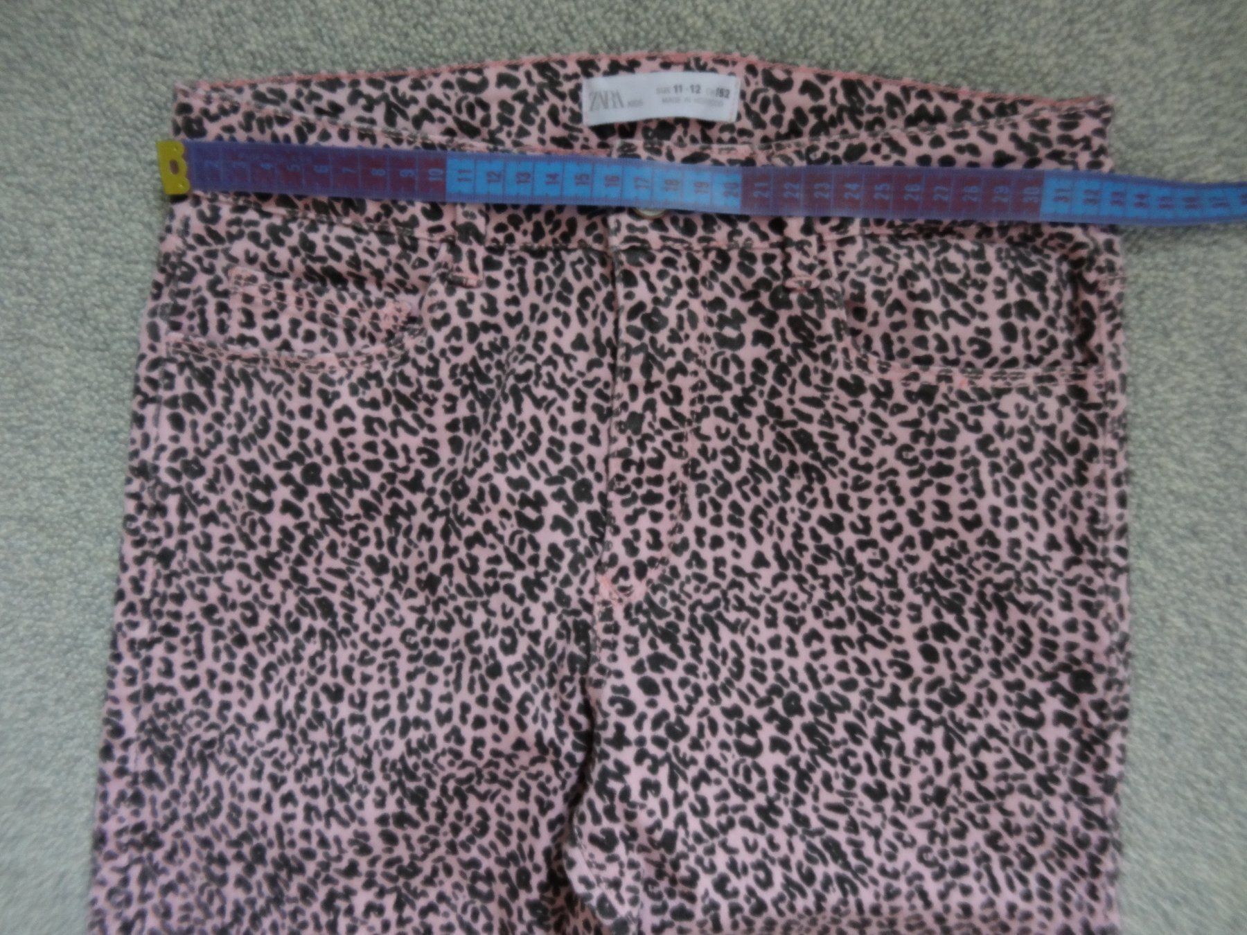 Zara Pantaloni: ZARA Hose Gr 152 – Usato da Rekingen AG venduto da nederland1 2