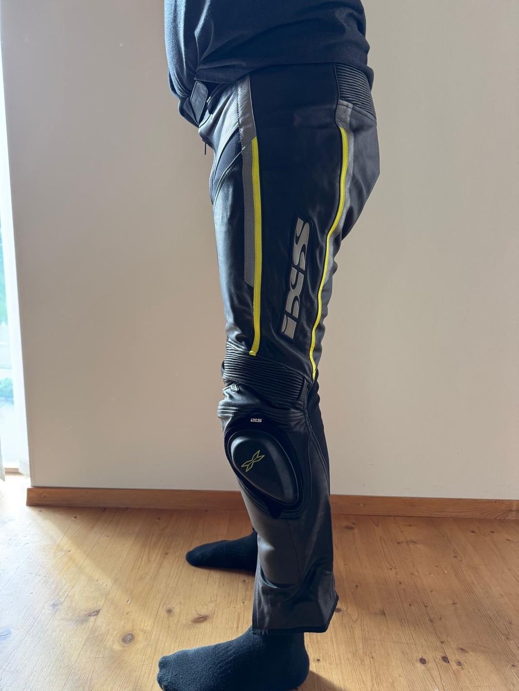 IXS Completi: Lederkombi Motorrad – Nuovo (secondo la descrizione) da St. Gallen venduto da Viste 4