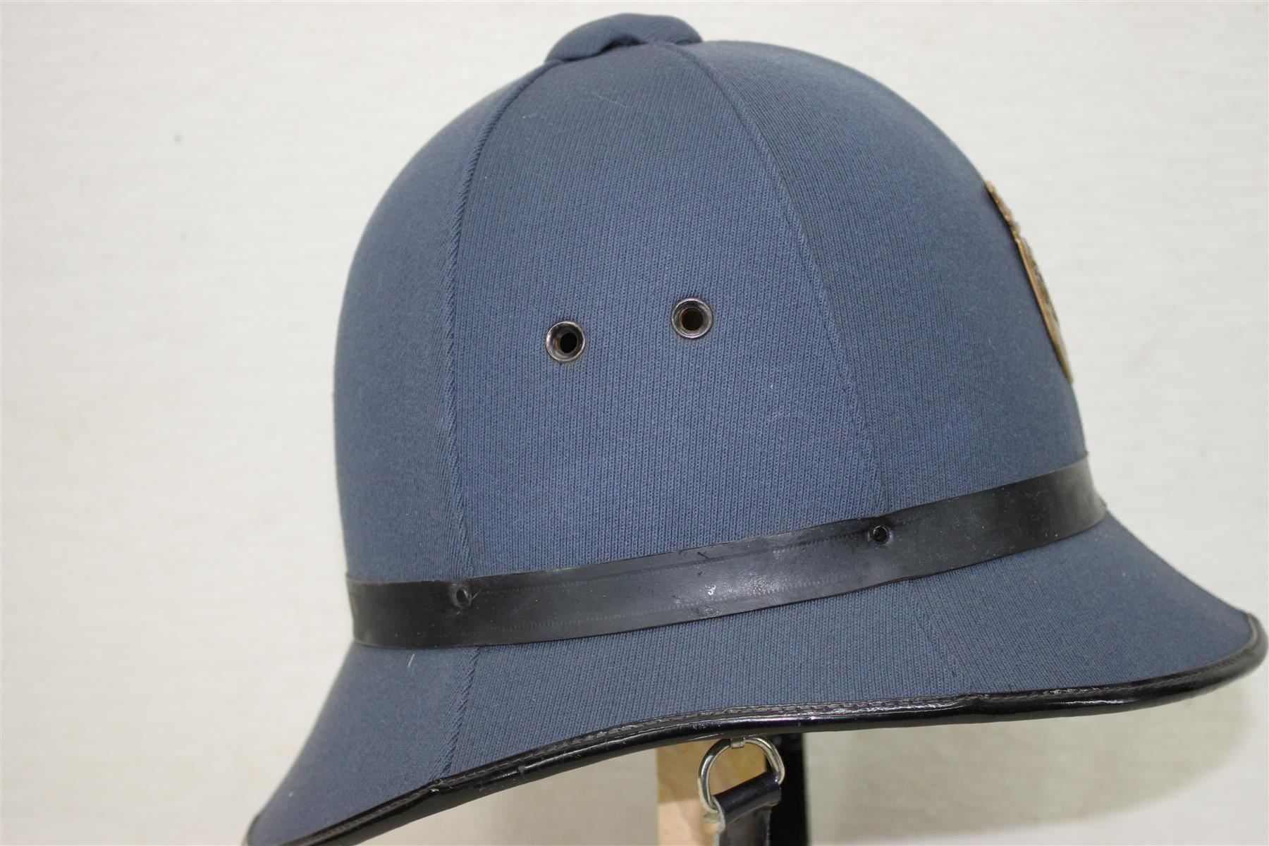 Abiti antichi: Polizei Helm Stadt Bern – Usato da Thun venduto da Fbchm 1