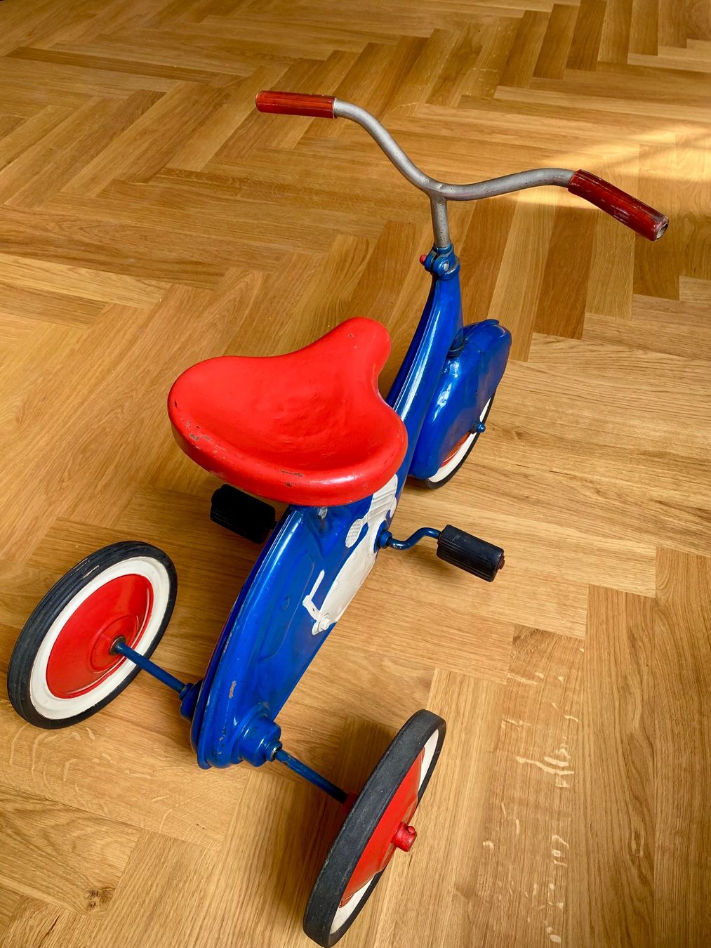 Fahrzeuge für Kinder: Vintage Kinder-Dreirad von Ferbedo – Gebraucht aus Basel von nostanz 4
