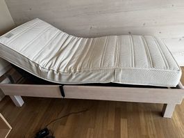 Verstellbares Einzelbett