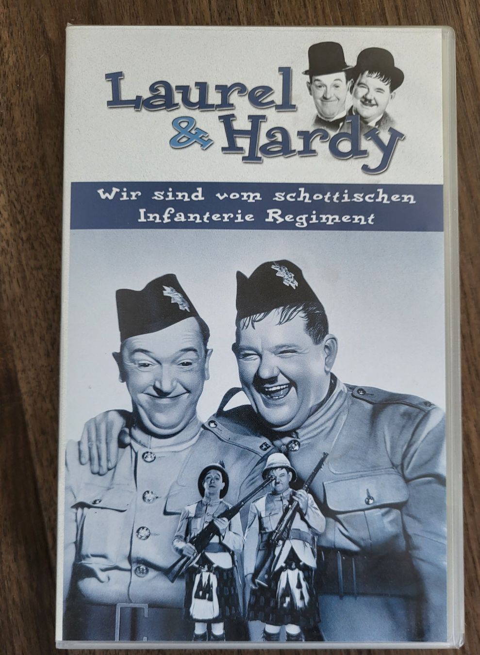 Tutti i VHS: Laurel und Hardy - 3 Videos – Usato da Hüttlingen venduto da darkir 1