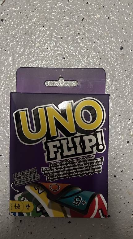 Jeux: Uno Flip – Neuf avec emballage d'origine à Baar par Fam_Baur