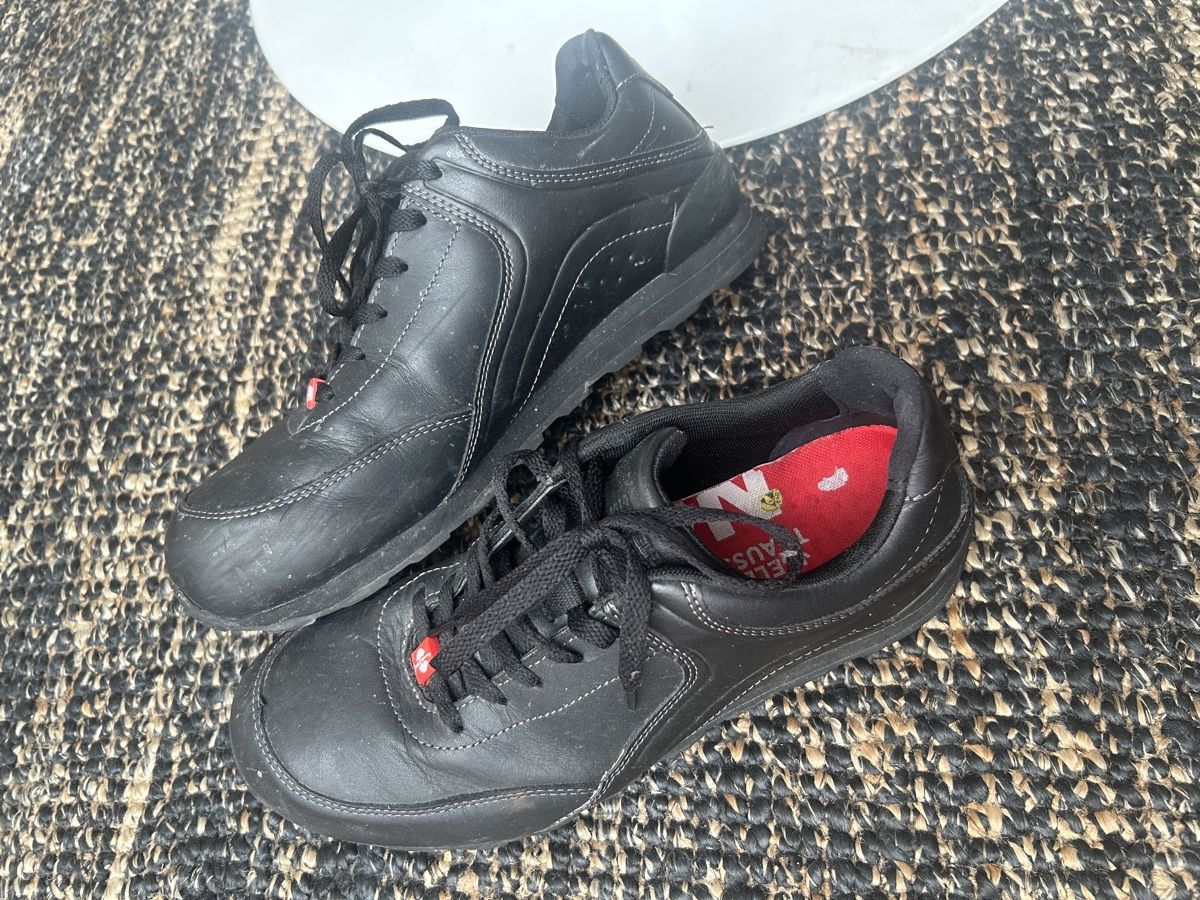 Herrenschuhe: Arbeitsschuhe Engelbert Strauss S2 Grösse 43 schwarz – Neu (gemäss Beschreibung) aus Zürich von A_Guerrero