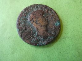 uralte grosse Bronzemünze  Kopf nach rechts   33 mm  19.41 g