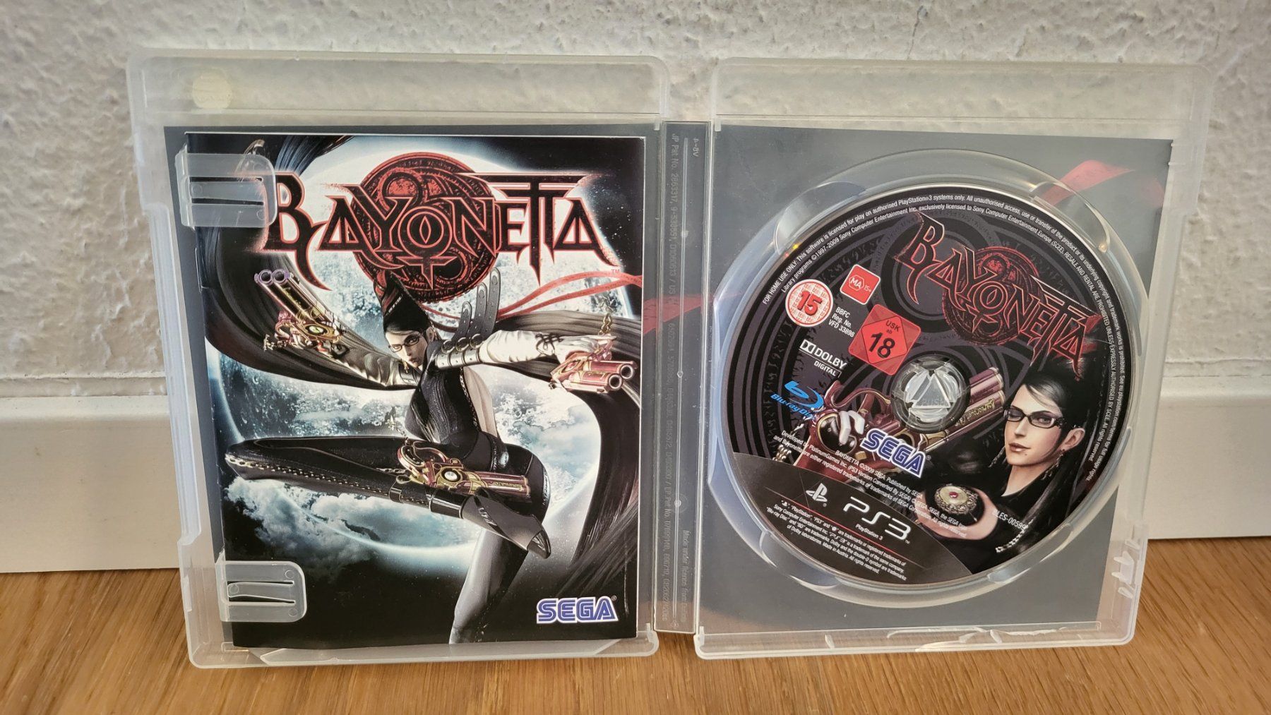 Sony Jeux: PS3 - Bayonetta – D'occasion à Münsingen par DigitaleSpielecke 2