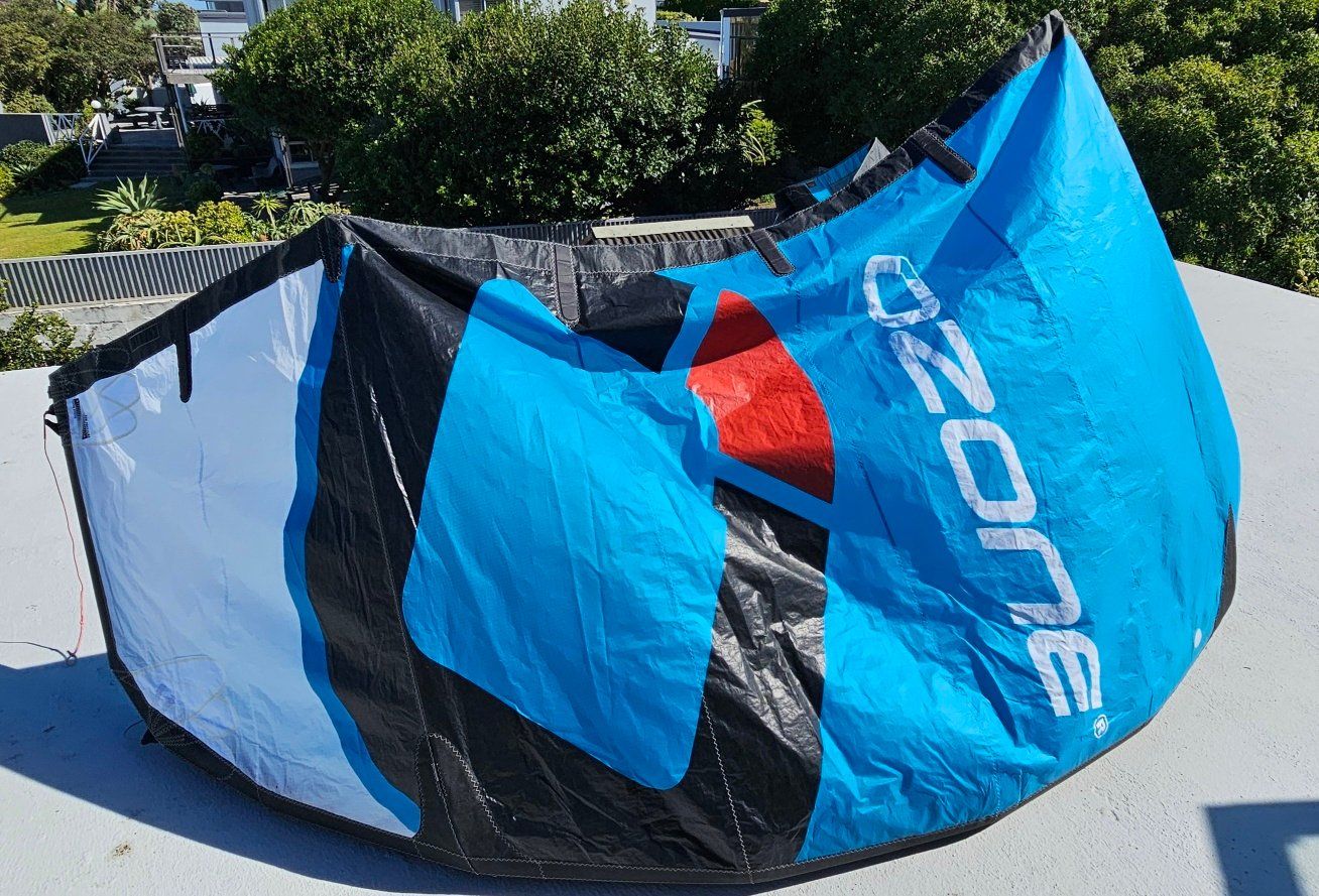 Aquilone: OZONE Kite Reo 9 V5, mit Rucksack – Usato da Bern venduto da tranquillo1 1