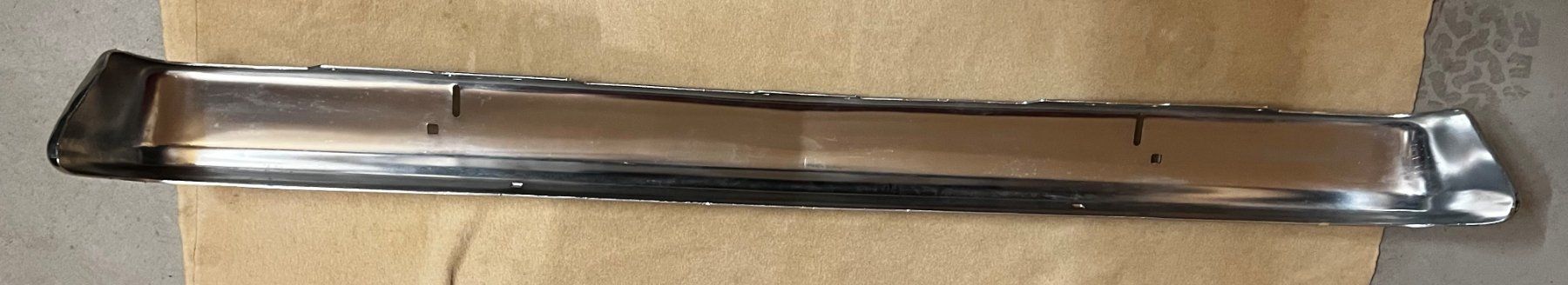 Jeep Alle Autoersatzteile: Stossfänger Jeep Cherokee Wagoneer 15212387 – Neu (gemäss Beschreibung) aus Herrliberg von Imperial1970 1