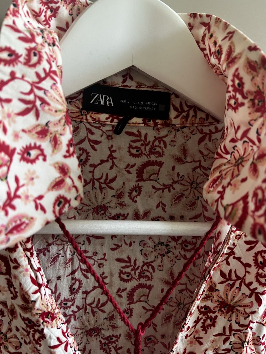 Zara Camicette: Zara Bluse rot gemustert Gr. S neuwertig – Usato da Bottighofen venduto da fritz-81 2