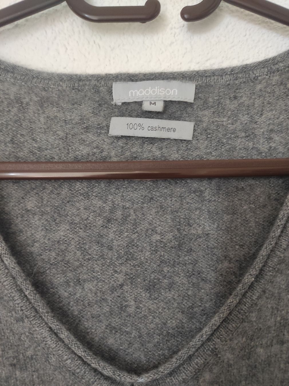 Maglioni & Felpe: Cashmere Pullover ,grau, gr M – Nuovo (secondo la descrizione) da Rupperswil venduto da Tynna 1