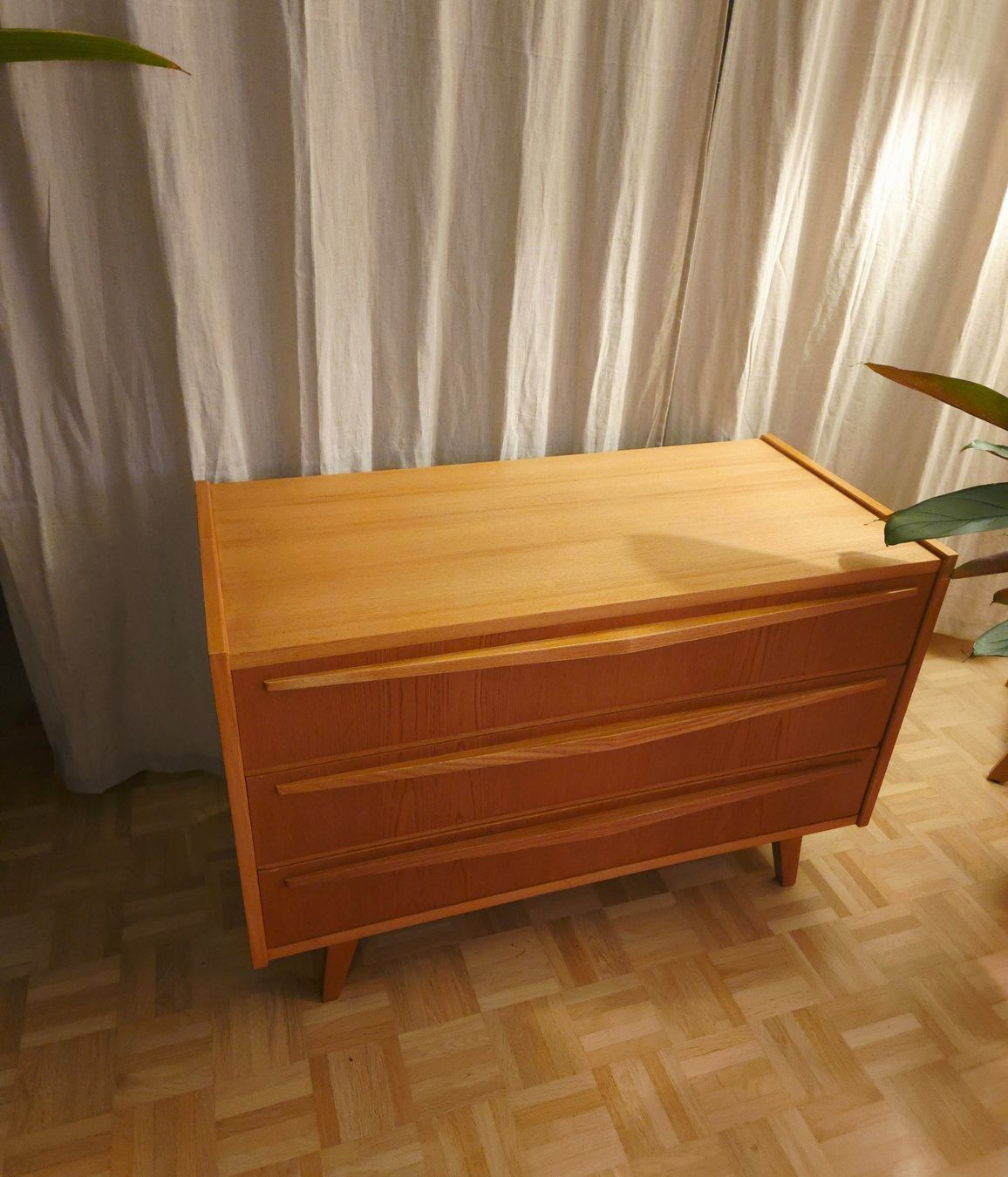 Kommoden: Mid-Century-Modern Kommode – Gebraucht aus Zollikofen von Mobelix_Vintage8 2