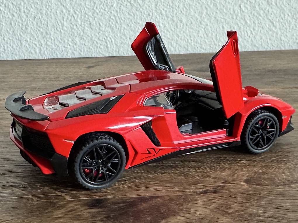 Modellini d'auto: Model Auto Lamborghini  – Usato da Bäretswil venduto da Ser_9h6p 1
