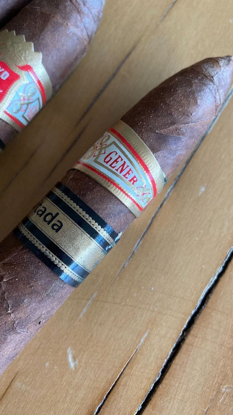 Sigari: Hoyo de Monterey Pyramide – Nuovo (secondo la descrizione) da Teufen AR venduto da Partagas69 3